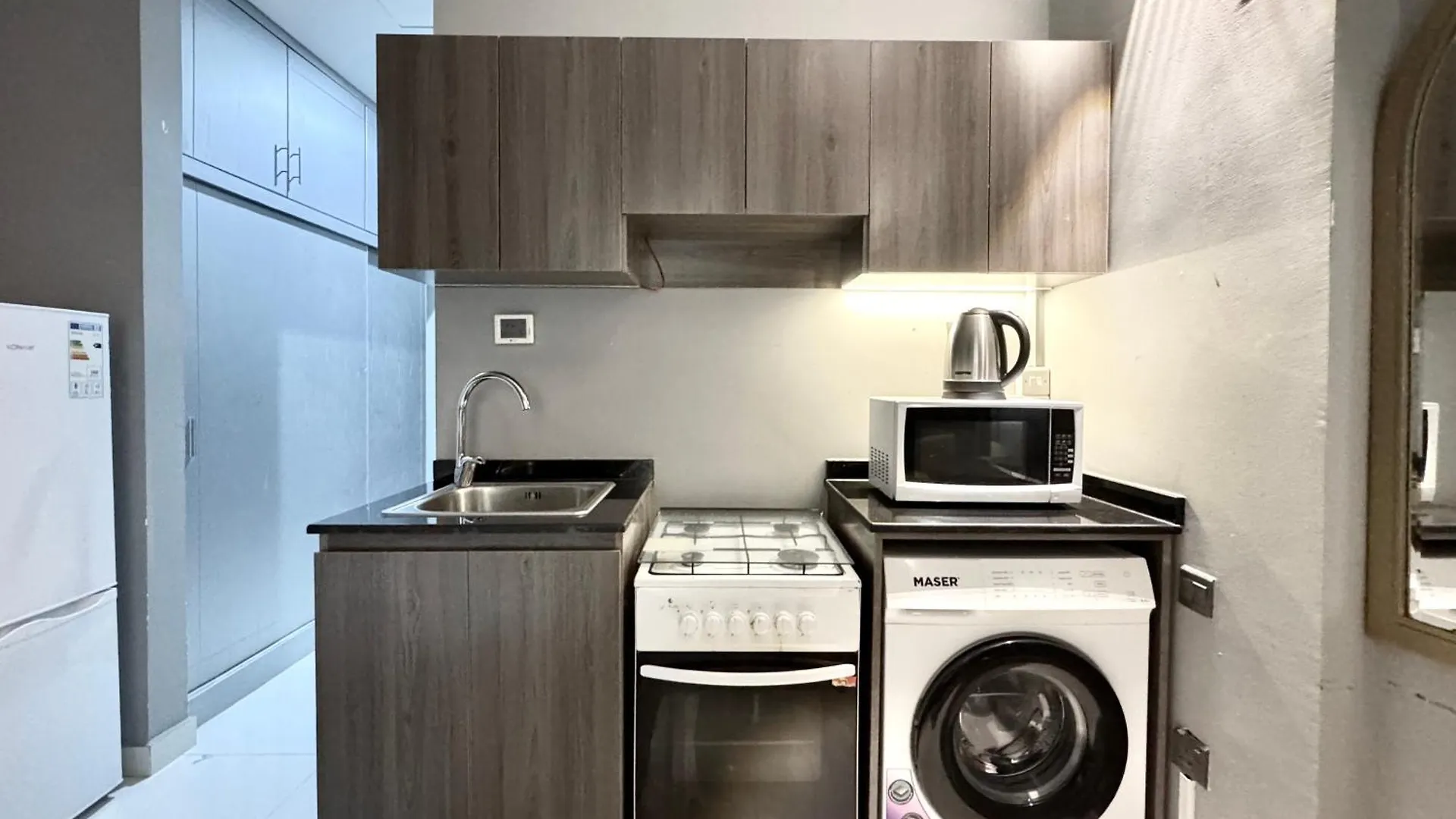 Al Manara Classic Deluxe Studio Dubai United Arab Emirates