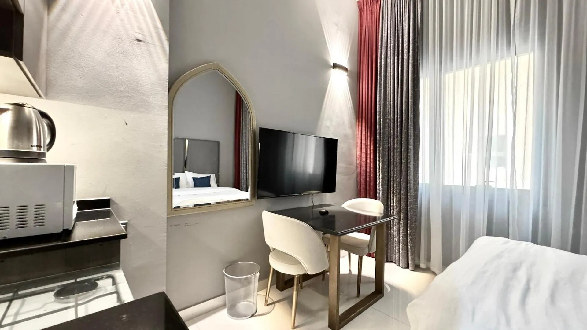 Al Manara Classic Deluxe Studio Dubai Apartment